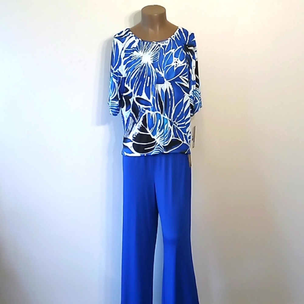 Elegant & Comfortable 2pc Surf Web short sleeves pants set by Milano